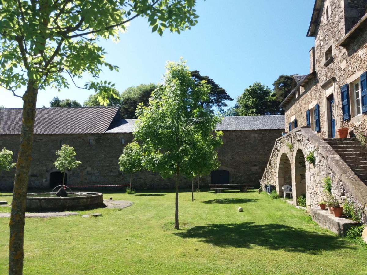 Domaine D'Angel-Berg Hotel Vezins-de-Levezou Bagian luar foto